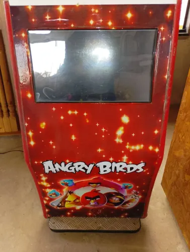 Máquina de jogos Angry Birds