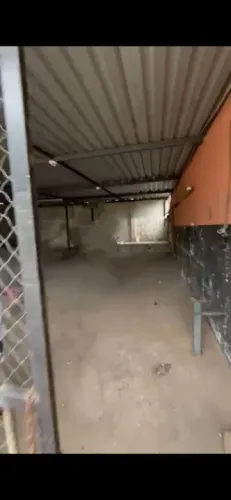 //Alugo Ponto com espaço externo amplo no Centro