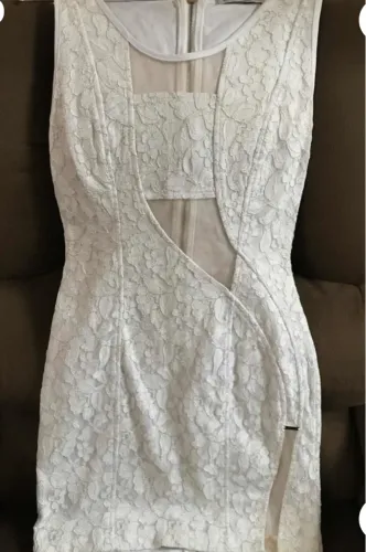 Vestido branco de renda Planet Girls