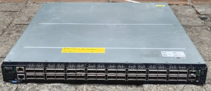 Switch Dell EMC Networking Z9100-ON 32 Portas Fc QSFP28 de 100 GbE e 2 portas FC SFP+