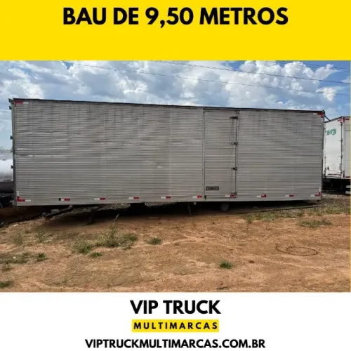 Bau de Aluminio com 9,50 metros de comprimento