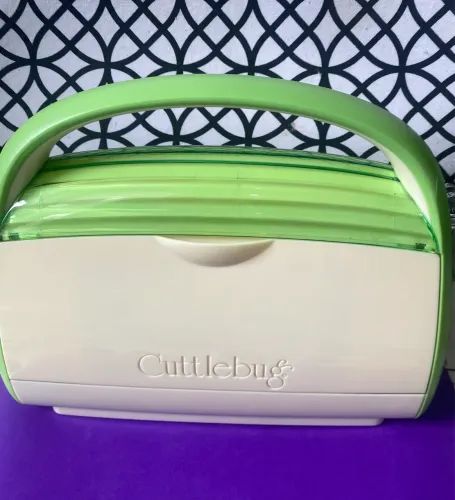 Cricut Cuttlebug - SEMINOVA