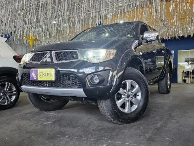 Oportunidade * Mitsubishi L200 Triton HPE 3.5 CD V6 24V Flex Aut.