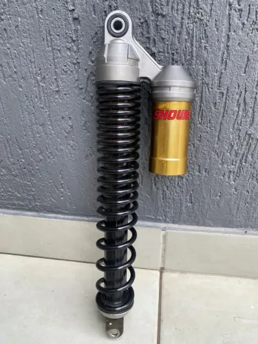 Amortecedor Showa original ADV