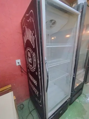 Cervejeira expositora
