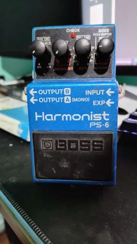 Pedal de Efeito Boss PS-6 Harmonist NECESSITA DE REPARO