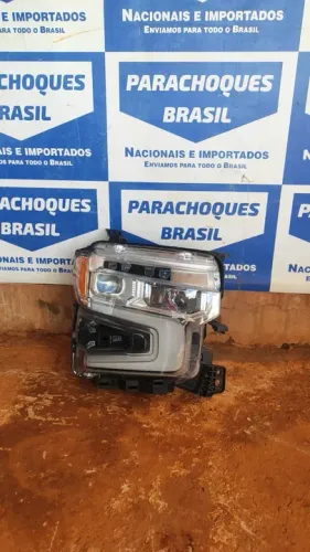Farol Chevrolet Silverado 2024 - usado, preço bom