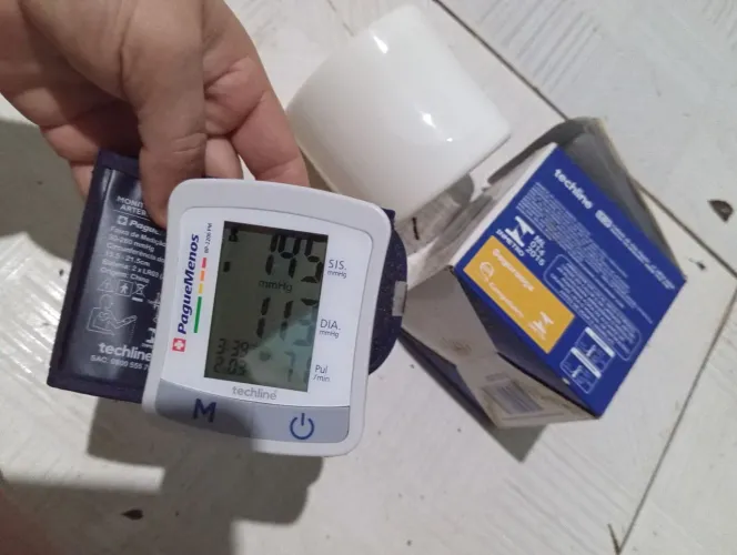 Medidor de pressão digital Techline