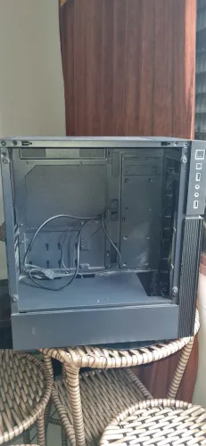 Gabinte aerocool playa e Water Cooler semi novos