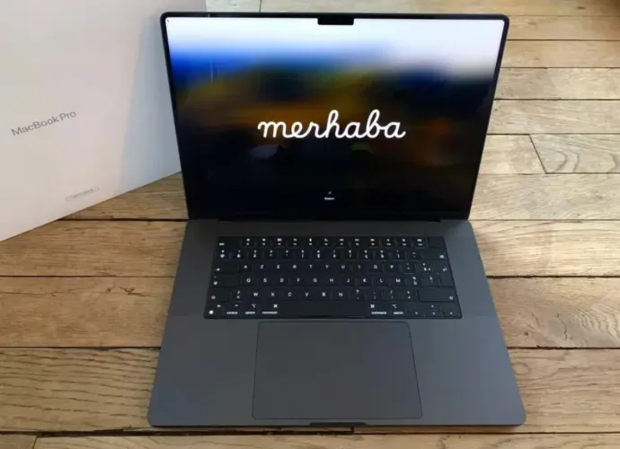 MacBook Pro 16inch M4 Pro 24GB-/512GB SSD - seminovo 
