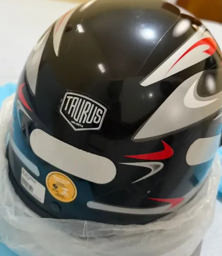 Capacete San marino Novo 140,00