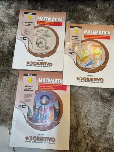 VENDO LIVROS CURSINHO PRÉ VESTIBULAR