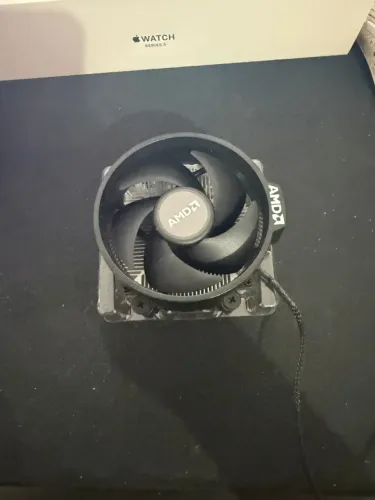 Vendo cooler original do Ryzen 5, apenas o cooler.
