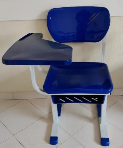 Cadeira escolar