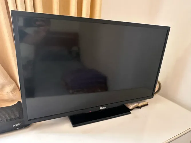 Vende se tv Philco 32 perfeita condições