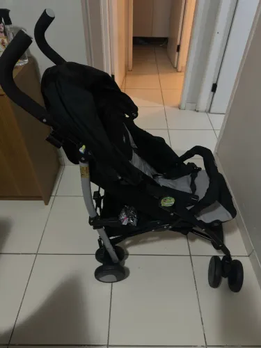 Vendo carrinho dobrável até 22kg Chicco 