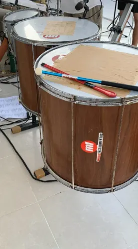 Percussão Surdos e Repic