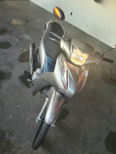 Vendo Honda Biz 125 ano 2021