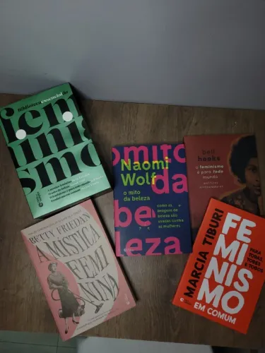 Box Biblioteca Essencial Do Feminismo | A Mística Feminina | O Mito da Beleza | O Feminism
