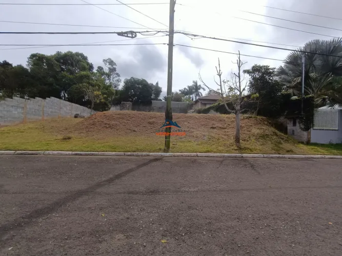 Terreno de 800m² em condomínio na Vila Santo Antônio, Cotia-SP: sua chance de viver com co