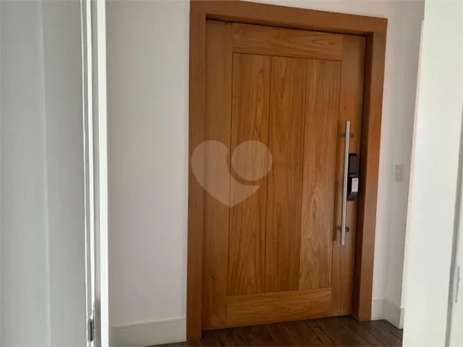 Apartamento com 3 suítes