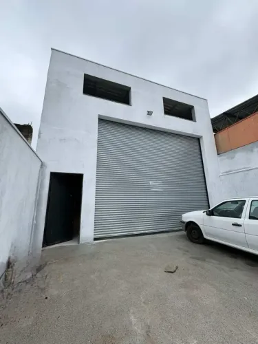 GALPÃO NOVO PARA LOCAÇÃO NO CENTRO DE MOGI DAS CRUZES