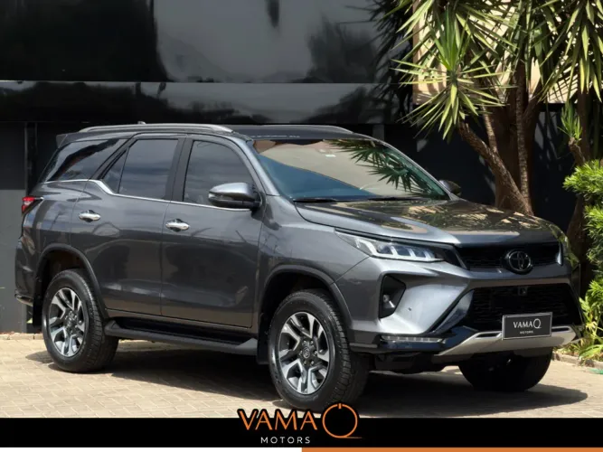 Toyota Hilux 2024