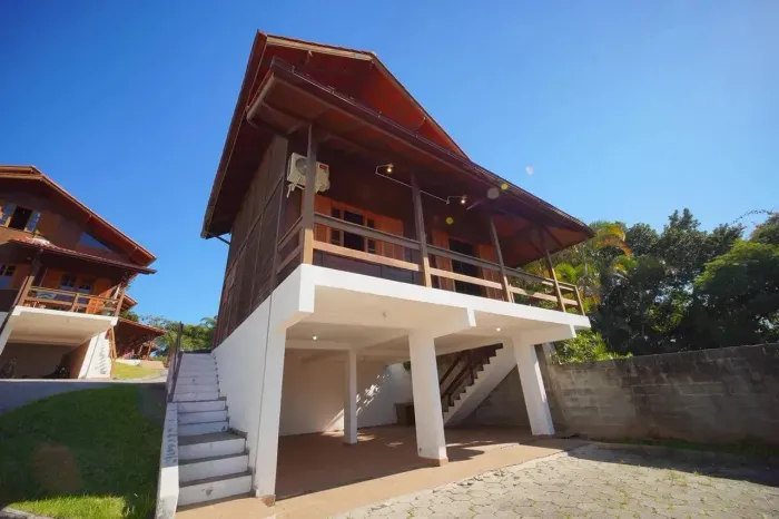 Casa para Alugar na Praia Comprida | Condomínio Fechado | Vista Mar