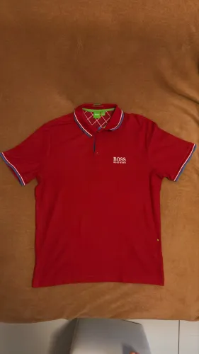 Camiseta hugo boss modelo gola polo