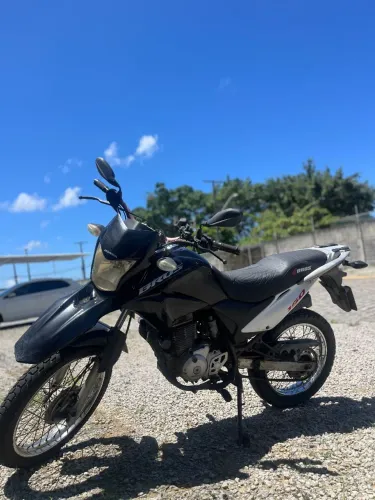 Honda Bros 150 ES 2012, pneus novos, R$ 11.000, aceito oferta