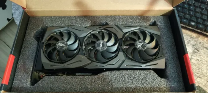Placa de video rx 5700 8gb 256bits novinha 