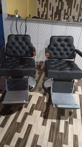 Cadeira Barbearia ? Semi nova!!!