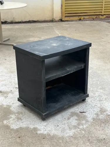 Mesa de Canto / Suporte com Rodinhas - Para Reforma