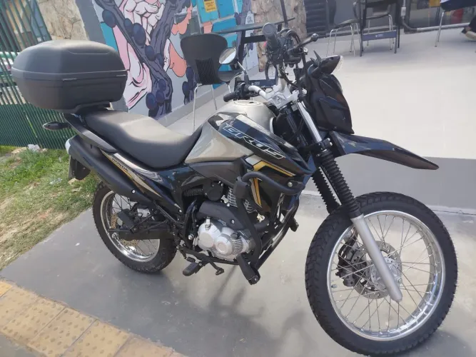 Vendo Moto Bros NXR 160 gasolina 2023