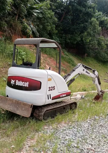 Bobcat mini 325