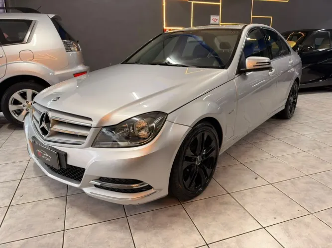 Mercedes-Benz C-200 CGI Avantgarde 1.8 16V 184cv Aut. 2012