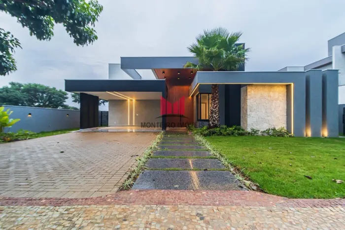 Excelente Casa em Condomínio para Venda localizada no Bairro Residencial Vitória 1, com 4