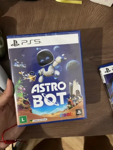 ? Astro Bot / Gran Turismo 7