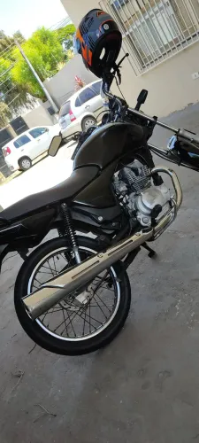 Titan 150 es