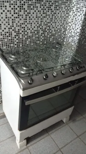 VENDE SE FOGÃO 4 BOCAS