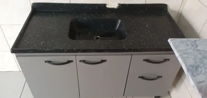 Vendo 1 pia completa usadas no valor  600  retirada no local  só no dinheiro 