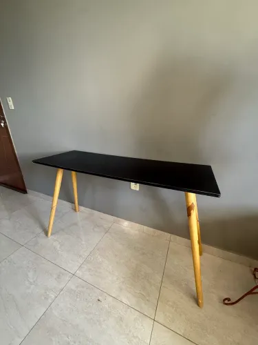 APARADOR PRETO NOVO 