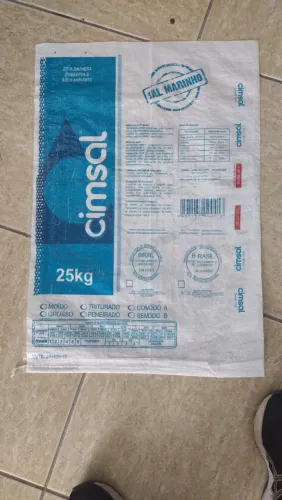 Saco ráfia 45x65 25kg com erro de impressão
