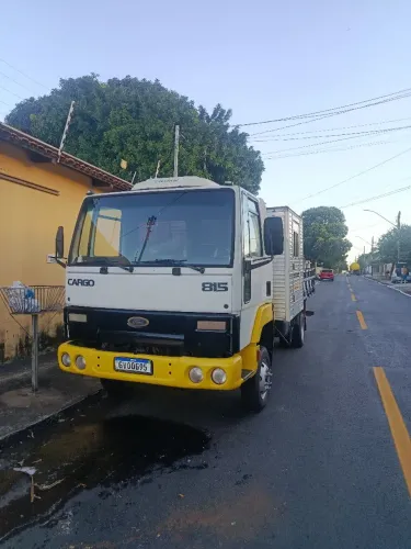 Ford cargo 815 2006 .