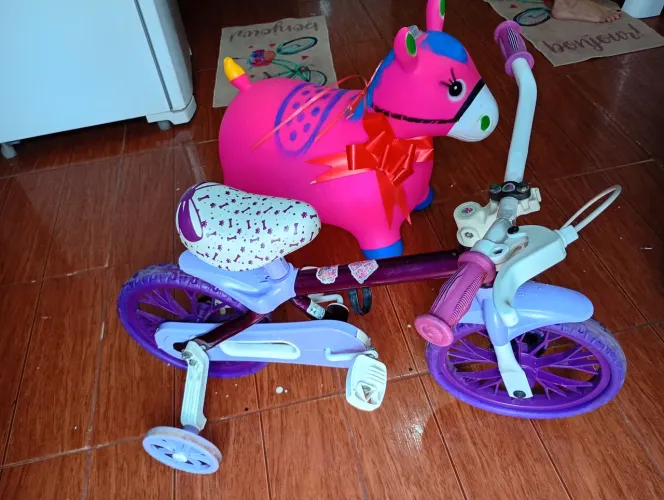 Bicicleta + cavalinho pula pula