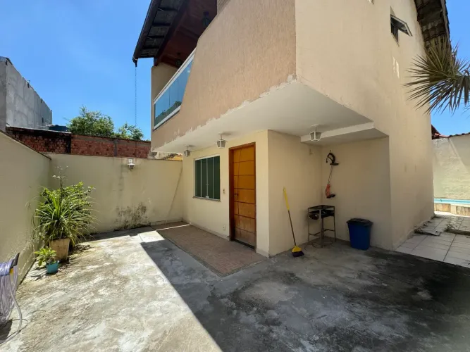 Casa Completa com Piscina Próxima à Faculdade Unig Localização Privilegiada!