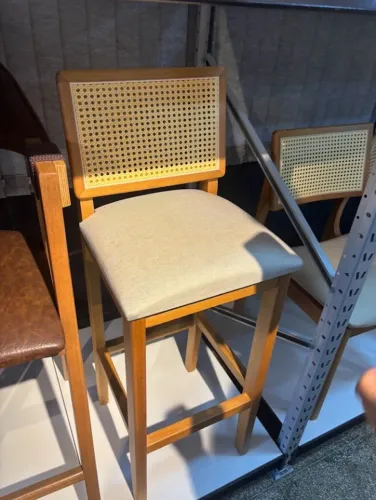 Banqueta Madeira Maciça Encosto Telinha
