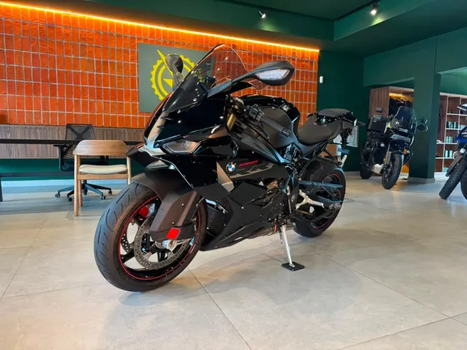 S 1000 RR PRETA 2025/2026
