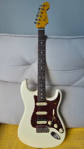 Fender American Professional II Stratocaster Olympic White HSS (2026)