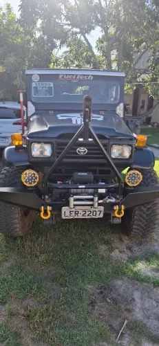 Toyota Band.Jipe Capota de Lona Diesel 1978